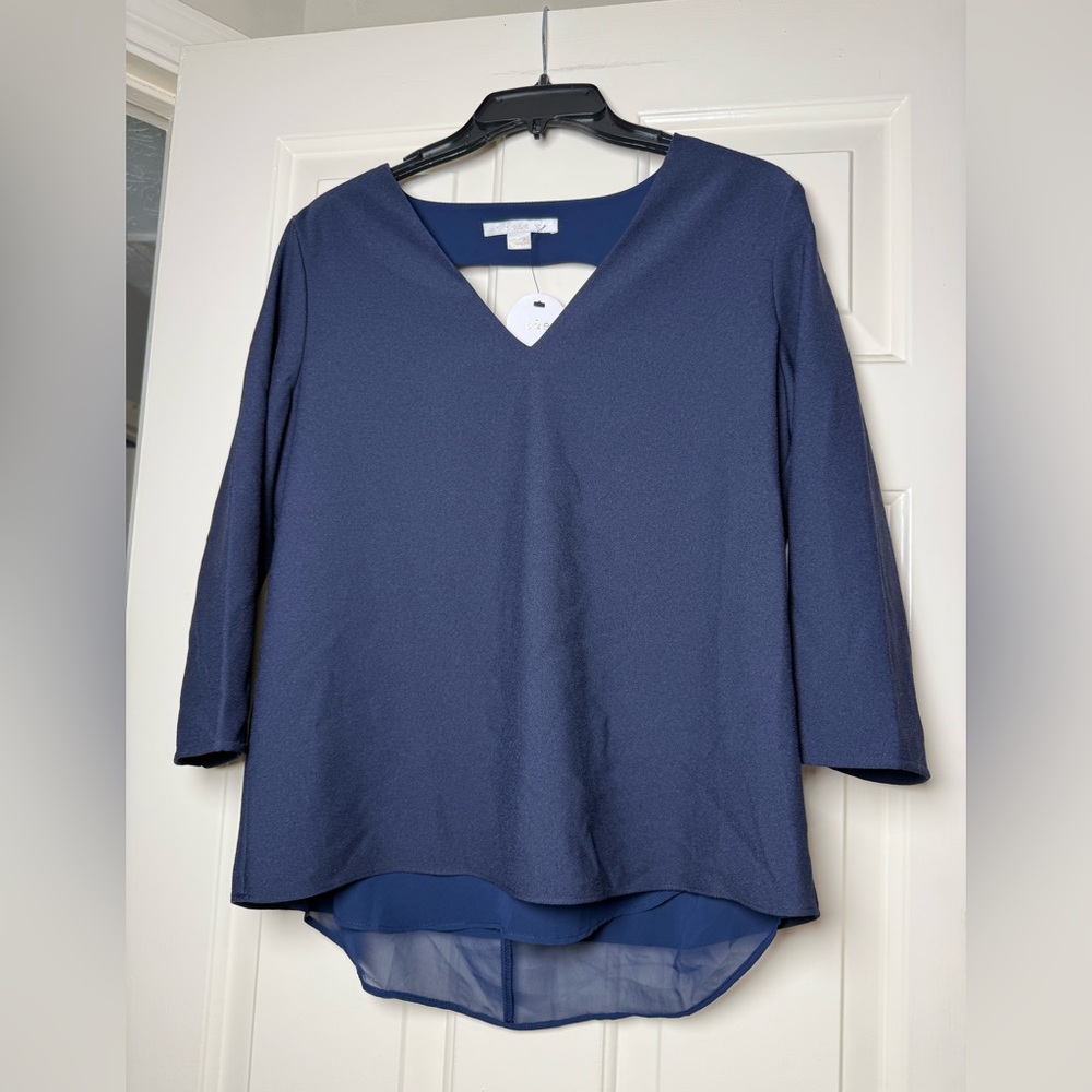C&E‎ Women’s Navy Blouse Top Brand New With Tags Medium